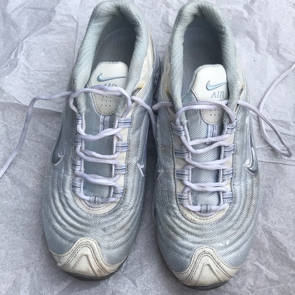 Light blue and white Nike air sneakers size 10 - Picture 2 of 5